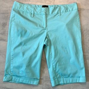 The Limited    Drew Fit     Bermuda Shorts   EUC  Aqua color   Cuffed    Size 12